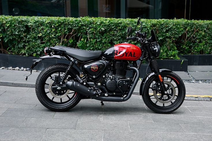 Royal-Enfield-Hunter-350-Images-Hunter-350-Photos-Videos-360-view-2